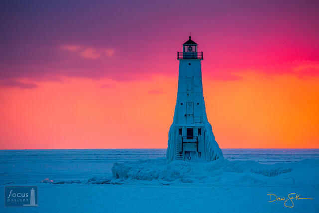 Benzie, Benzie County, Frankfort, Lake Michigan, Michigan, Pier, beach, breakwater, cold, colorful, frozen, icy, lighthouse...